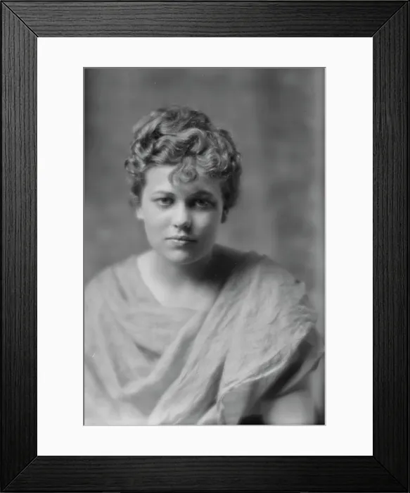 Framed Print : Owen, Dorothy, Miss, portrait photograph, 1914 Apr. 16. Creator: Arnold Genthe Framed Print : Owen, Dorothy, Miss, portrait photograph, 1914 Apr. 16. Creator: Arnold Genthe