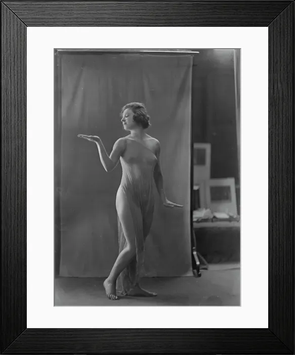 Framed Print : Miss Majorie [sic] Bentley, 1918 Sept. 10 or 12. Creator: Arnold Genthe