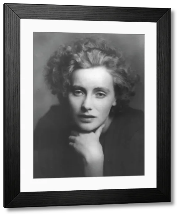 Framed Print : Portrait photograph of Greta Garbo, 1925 July. Creator: Arnold Genthe Framed Print : Portrait photograph of Greta Garbo, 1925 July. Creator: Arnold Genthe