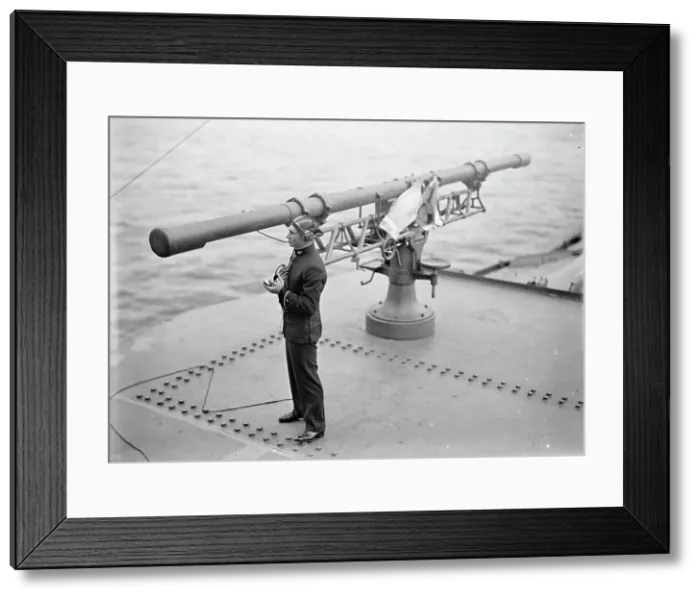Framed Print : Target Practice - Range Finding Device, 1913. Creator: Unknown Framed Print : Target Practice - Range Finding Device, 1913. Creator: Unknown
