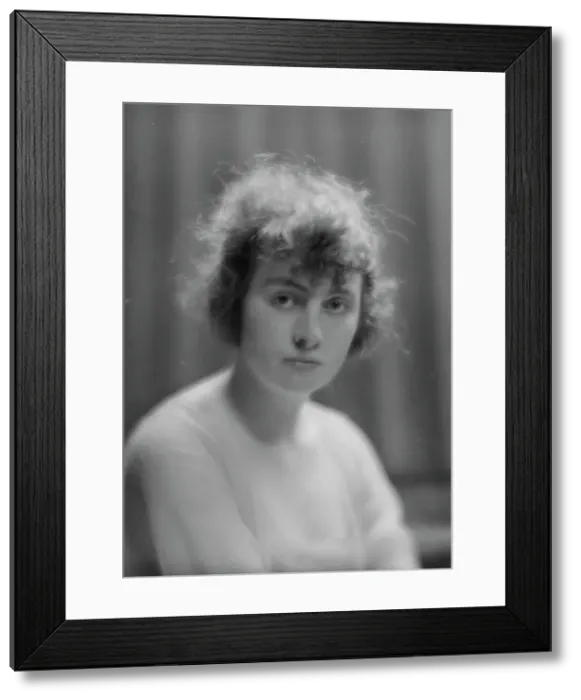 Framed Print : Waite, W. Miss, portrait photograph, 1915. Creator: Arnold Genthe Framed Print : Waite, W. Miss, portrait photograph, 1915. Creator: Arnold Genthe