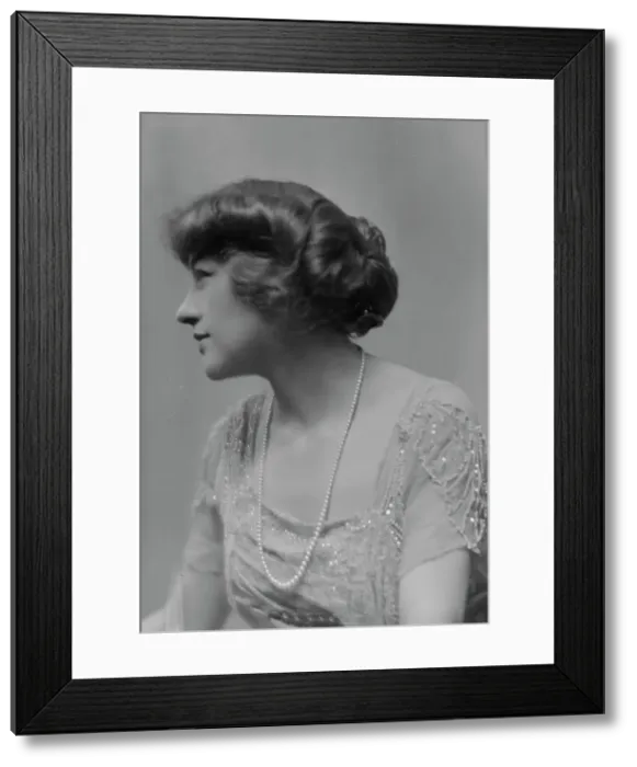 Framed Print : Walters, L. Miss, portrait photograph, 1914 Aug. 19. Creator: Arnold Genthe Framed Print : Walters, L. Miss, portrait photograph, 1914 Aug. 19. Creator: Arnold Genthe