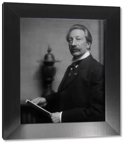 Rubner, Mr. portrait photograph, 1913. Creator: Arnold Genthe