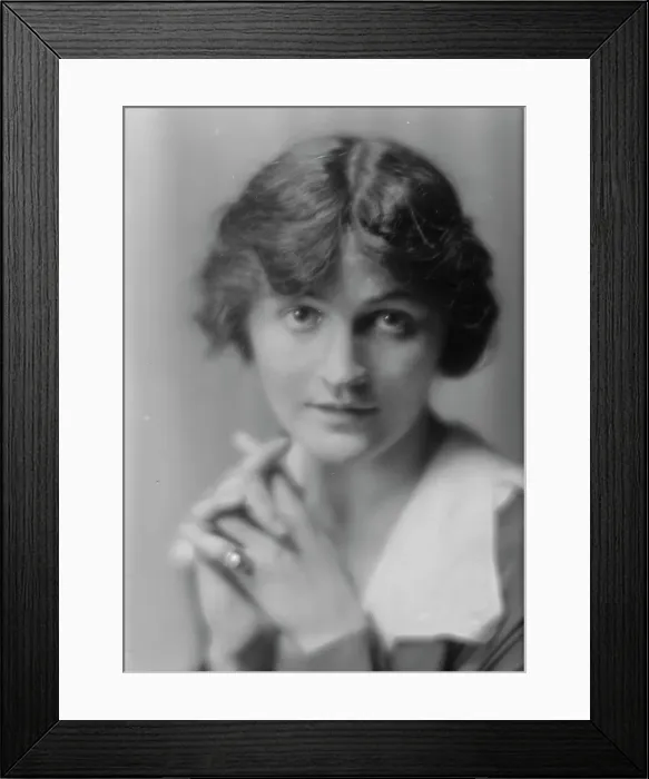 Framed Print : Woodruff, Eleanor, Miss, portrait photograph, 1914. Creator: Arnold Genthe Framed Print : Woodruff, Eleanor, Miss, portrait photograph, 1914. Creator: Arnold Genthe