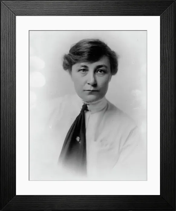 Framed Print : Jessie L. Simpson, 1917. Creator: Harris & Ewing. Jessie L. Simpson, 1917. Creator: Harris & Ewing Framed Print : Jessie L. Simpson, 1917. Creator: Harris & Ewing. Jessie L. Simpson, 1917. Creator: Harris & Ewing