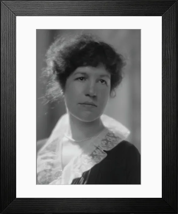 Framed Print : Sedgwick, G. Miss, portrait photograph, 1914 Apr. 11. Creator: Arnold Genthe Framed Print : Sedgwick, G. Miss, portrait photograph, 1914 Apr. 11. Creator: Arnold Genthe