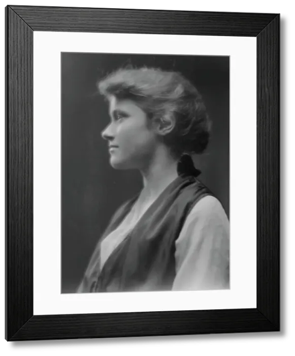 Framed Print : Seymour, Clara, Miss, portrait photograph, 1915 Jan. 9. Creator: Arnold Genthe Framed Print : Seymour, Clara, Miss, portrait photograph, 1915 Jan. 9. Creator: Arnold Genthe