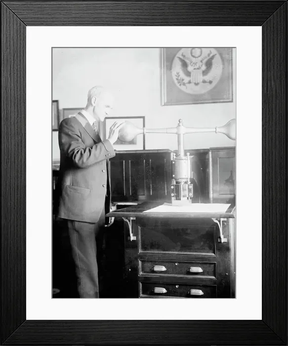 Framed Print : Seal of The United States at State Department, 1914. Creator: Harris & Ewing. Seal of The United States at State Department, 1914. Creator: Harris & Ewing Framed Print : Seal of The United States at State Department, 1914. Creator: Harris & Ewing. Seal of The United States at State Department, 1914. Creator: Harris & Ewing