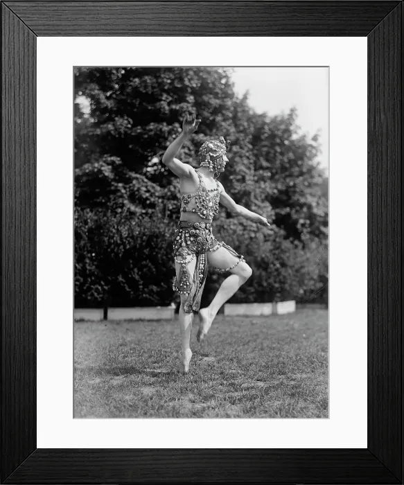 Framed Print : Serge, Dancer at Sylvan Theatre, 1917. Creator: Harris & Ewing. Serge, Dancer at Sylvan Theatre, 1917. Creator: Harris & Ewing Framed Print : Serge, Dancer at Sylvan Theatre, 1917. Creator: Harris & Ewing. Serge, Dancer at Sylvan Theatre, 1917. Creator: Harris & Ewing