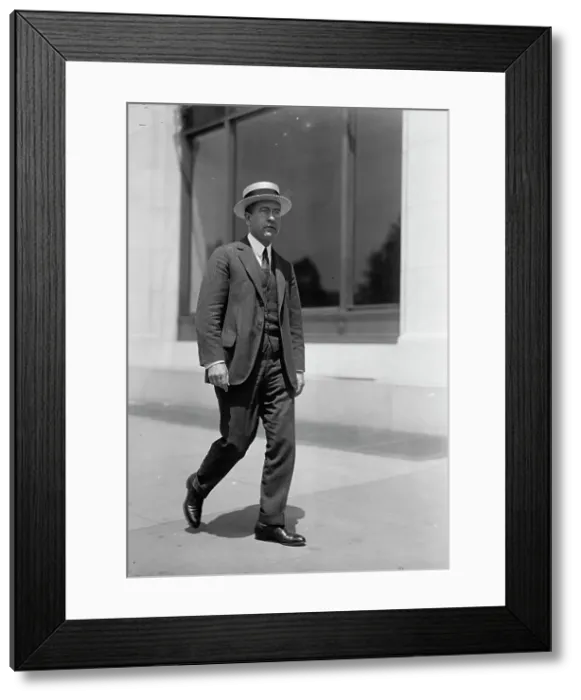 Framed Print : Arch. Wilkinson Shaw of Chicago, 1917. Creator: Harris & Ewing. Arch. Wilkinson Shaw of Chicago, 1917. Creator: Harris & Ewing Framed Print : Arch. Wilkinson Shaw of Chicago, 1917. Creator: Harris & Ewing. Arch. Wilkinson Shaw of Chicago, 1917. Creator: Harris & Ewing