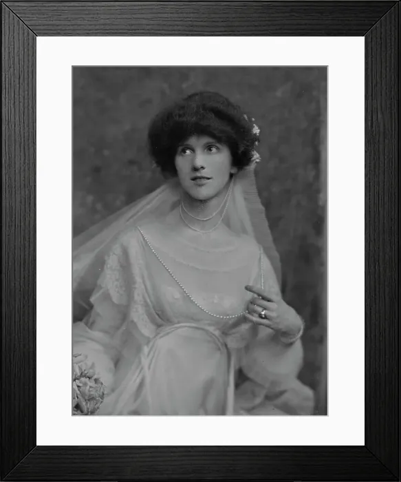 Framed Print : Parke, Jean, Miss, portrait photograph, 1916 June 2. Creator: Arnold Genthe Framed Print : Parke, Jean, Miss, portrait photograph, 1916 June 2. Creator: Arnold Genthe