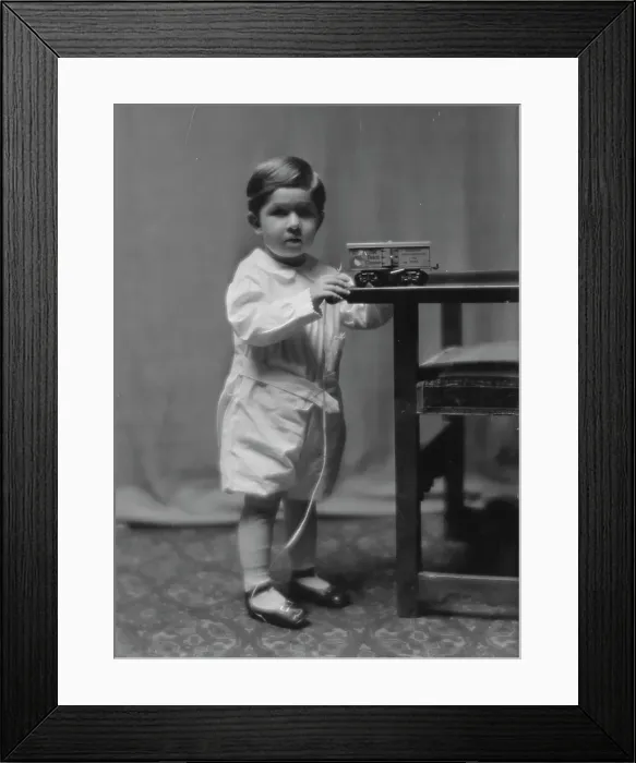 Framed Print : Dodd, E.A. Mrs. child of, portrait photograph, ca. 1913. Creator: Arnold Genthe Framed Print : Dodd, E.A. Mrs. child of, portrait photograph, ca. 1913. Creator: Arnold Genthe