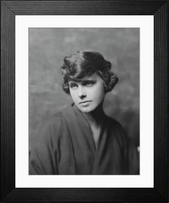 Framed Print : Sykes, Gladys, Miss, portrait photograph, 1916. Creator: Arnold Genthe Framed Print : Sykes, Gladys, Miss, portrait photograph, 1916. Creator: Arnold Genthe
