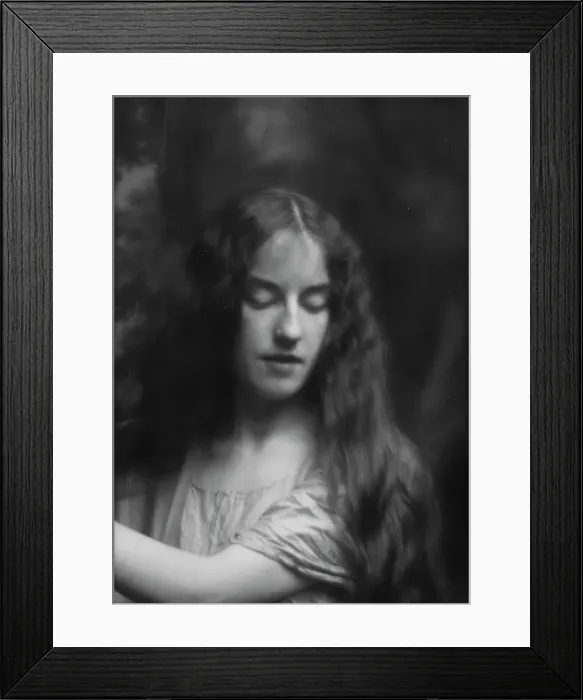 Framed Print : Tarvan, Miss, portrait photograph, 1912 Nov. 22. Creator: Arnold Genthe Framed Print : Tarvan, Miss, portrait photograph, 1912 Nov. 22. Creator: Arnold Genthe