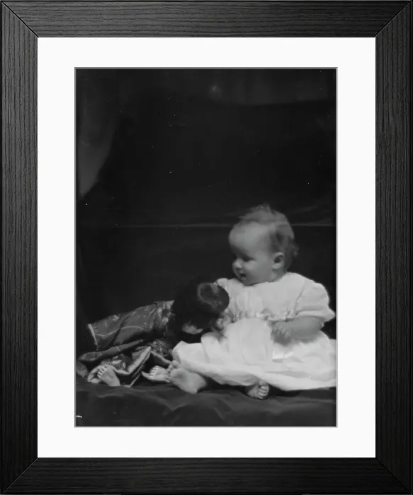 Framed Print : Miller, Harry Irving, Mrs. baby of, portrait photograph, 1913 or 1914. Creator: Arnold Genthe Framed Print : Miller, Harry Irving, Mrs. baby of, portrait photograph, 1913 or 1914. Creator: Arnold Genthe