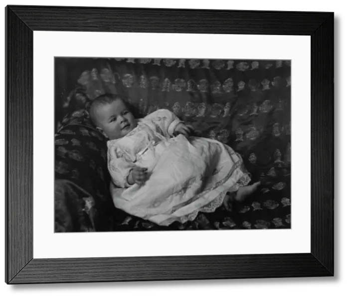 Framed Print : Rosen, Walter T. Mrs. baby of, portrait photograph, 1915. Creator: Arnold Genthe Framed Print : Rosen, Walter T. Mrs. baby of, portrait photograph, 1915. Creator: Arnold Genthe