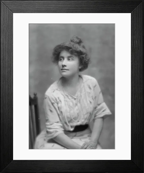 Framed Print : Thomas, Miss, portrait photograph, 1914 July 13. Creator: Arnold Genthe Framed Print : Thomas, Miss, portrait photograph, 1914 July 13. Creator: Arnold Genthe