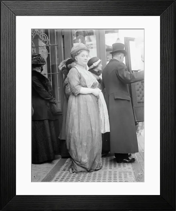Framed Print : Mrs. Julia Green Scott, I.E. Mrs. Matthew T. Scott, Ex-President General of D.A.R. 1913. Creator: Harris & Ewing. Mrs. Julia Green Scott, I.E. Mrs. Matthew T. Scott, Ex-President General of D.A.R. 1913. Creator: Harris & Ewing Framed Print : Mrs. Julia Green Scott, I.E. Mrs. Matthew T. Scott, Ex-President General of D.A.R. 1913. Creator: Harris & Ewing. Mrs. Julia Green Scott, I.E. Mrs. Matthew T. Scott, Ex-President General of D.A.R. 1913. Creator: Harris & Ewing