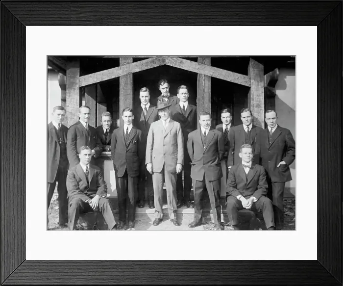 Framed Print : Princeton University students with Woodrow Wilson, 1913. Creator: Harris & Ewing. Princeton University students with Woodrow Wilson, 1913. Creator: Harris & Ewing Framed Print : Princeton University students with Woodrow Wilson, 1913. Creator: Harris & Ewing. Princeton University students with Woodrow Wilson, 1913. Creator: Harris & Ewing