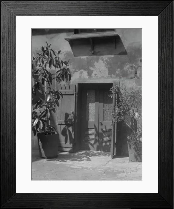 Framed Print : Corner in the Arts and Crafts patio, New Orleans, between 1920 and 1926. Creator: Arnold Genthe Framed Print : Corner in the Arts and Crafts patio, New Orleans, between 1920 and 1926. Creator: Arnold Genthe
