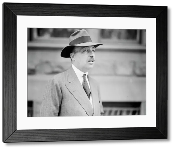 Framed Print : Nelson O'Shaughnessy, Charge D'Affaires To Mexico, 1914. Creator: Harris & Ewing. Nelson O'Shaughnessy, Charge D'Affaires To Mexico, 1914. Creator: Harris & Ewing Framed Print : Nelson O'Shaughnessy, Charge D'Affaires To Mexico, 1914. Creator: Harris & Ewing. Nelson O'Shaughnessy, Charge D'Affaires To Mexico, 1914. Creator: Harris & Ewing