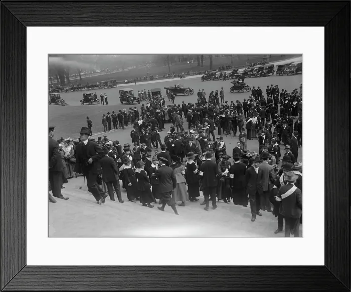 Framed Print : Pacifist Demonstration On East Steps of U.S. Capitol, Washington, D.C. 2 Apr 1917. Creator: Harris & Ewing. Pacifist Demonstration On East Steps of U.S. Capitol, Washington, D.C. 2 Apr 1917. Creator: Harris & Ewing Framed Print : Pacifist Demonstration On East Steps of U.S. Capitol, Washington, D.C. 2 Apr 1917. Creator: Harris & Ewing. Pacifist Demonstration On East Steps of U.S. Capitol, Washington, D.C. 2 Apr 1917. Creator: Harris & Ewing