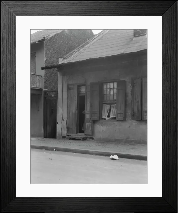 Framed Print : House in the French Quarter, New Orleans, between 1920 and 1926. Creator: Arnold Genthe Framed Print : House in the French Quarter, New Orleans, between 1920 and 1926. Creator: Arnold Genthe