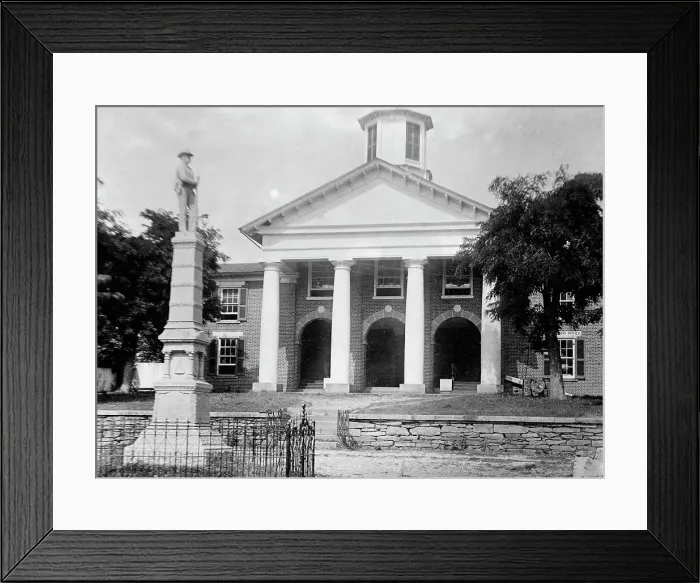 Framed Print : Feud - Scenes in Virginia Mountain Town at Trial After Feud, 1912. Creator: Harris & Ewing. Feud - Scenes in Virginia Mountain Town at Trial After Feud, 1912. Creator: Harris & Ewing Framed Print : Feud - Scenes in Virginia Mountain Town at Trial After Feud, 1912. Creator: Harris & Ewing. Feud - Scenes in Virginia Mountain Town at Trial After Feud, 1912. Creator: Harris & Ewing