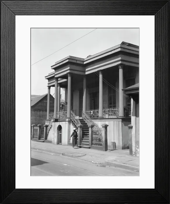 Framed Print : Colonial residence in the Vieux Carre´, New Orleans, between 1920 and 1926. Creator: Arnold Genthe Framed Print : Colonial residence in the Vieux Carre´, New Orleans, between 1920 and 1926. Creator: Arnold Genthe