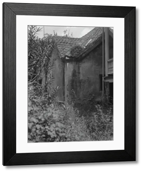 Framed Print : Powder magazine, Charleston, South Carolina, between 1920 and 1926. Creator: Arnold Genthe Framed Print : Powder magazine, Charleston, South Carolina, between 1920 and 1926. Creator: Arnold Genthe