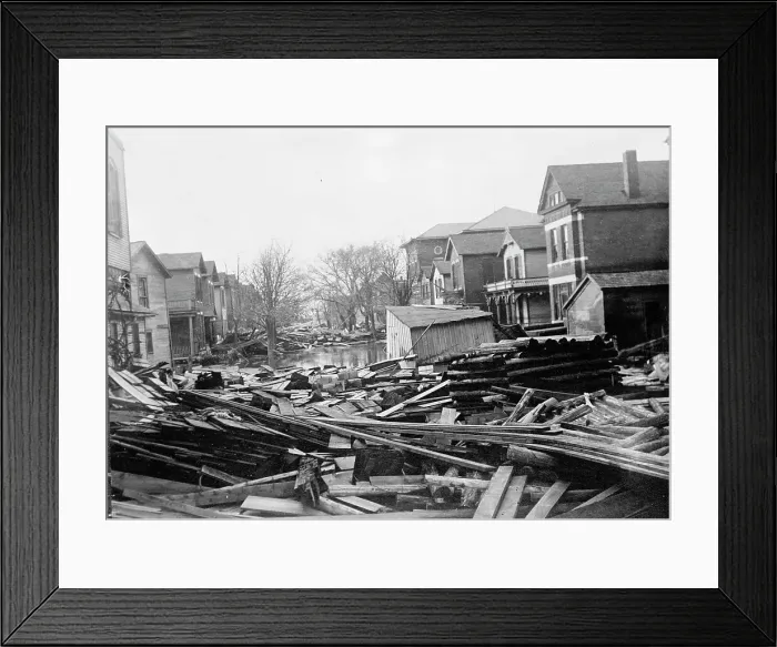 Framed Print : Flood Scenes, Dayton, Ohio?, 1913. Creator: Harris & Ewing. Flood Scenes, Dayton, Ohio?, 1913. Creator: Harris & Ewing Framed Print : Flood Scenes, Dayton, Ohio?, 1913. Creator: Harris & Ewing. Flood Scenes, Dayton, Ohio?, 1913. Creator: Harris & Ewing