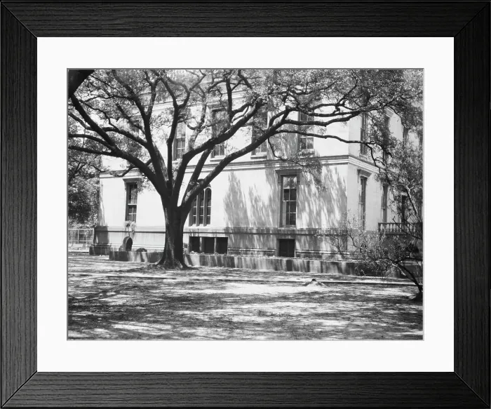 Framed Print : Robb House, New Orleans, between 1920 and 1926. Creator: Arnold Genthe Framed Print : Robb House, New Orleans, between 1920 and 1926. Creator: Arnold Genthe