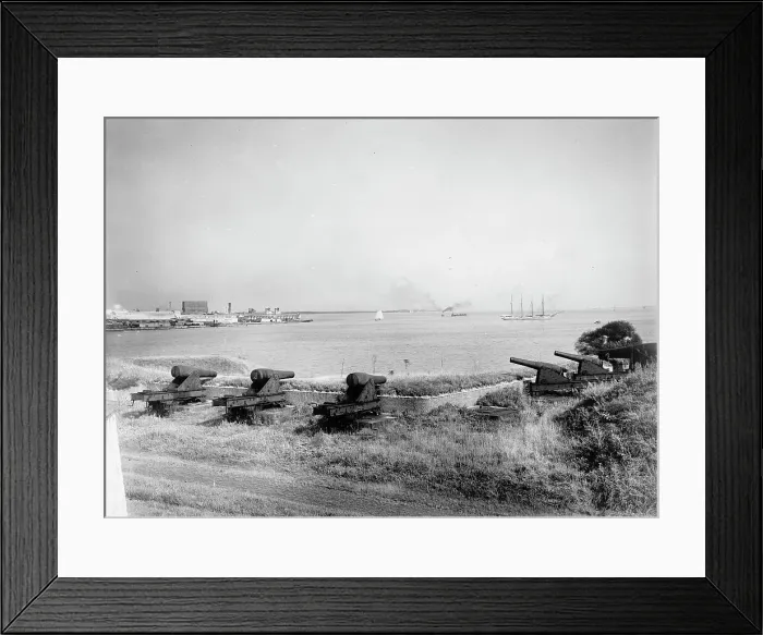 Framed Print : Fort McHenry, 1914. Creator: Harris & Ewing. Fort McHenry, 1914. Creator: Harris & Ewing Framed Print : Fort McHenry, 1914. Creator: Harris & Ewing. Fort McHenry, 1914. Creator: Harris & Ewing