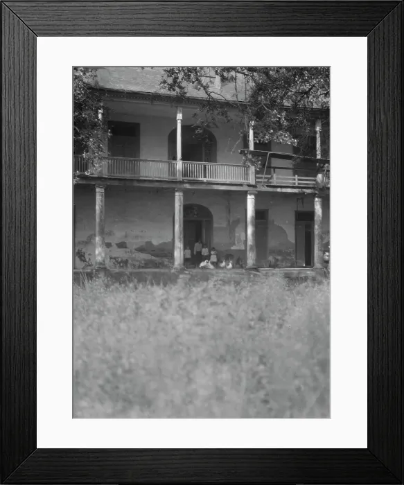 Framed Print : Sarpy plantation below the city of New Orleans, between 1920 and 1926. Creator: Arnold Genthe Framed Print : Sarpy plantation below the city of New Orleans, between 1920 and 1926. Creator: Arnold Genthe