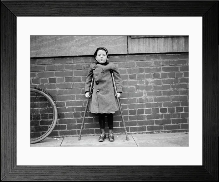 Framed Print : Dr. Freedman - Children Cured By His Cure, 1913. Creator: Harris & Ewing. Dr. Freedman - Children Cured By His Cure, 1913. Creator: Harris & Ewing Framed Print : Dr. Freedman - Children Cured By His Cure, 1913. Creator: Harris & Ewing. Dr. Freedman - Children Cured By His Cure, 1913. Creator: Harris & Ewing