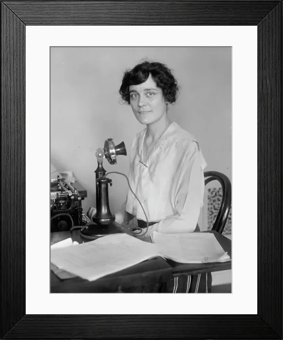 Framed Print : Sue Dorsey, 1918. Creator: Harris & Ewing. Sue Dorsey, 1918. Creator: Harris & Ewing Framed Print : Sue Dorsey, 1918. Creator: Harris & Ewing. Sue Dorsey, 1918. Creator: Harris & Ewing