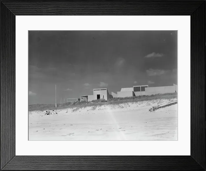 Framed Print : Muschenheim residence, 1934. Creator: Arnold Genthe Framed Print : Muschenheim residence, 1934. Creator: Arnold Genthe