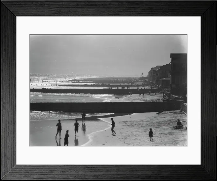 Framed Print : New York City views, Long Beach, 1927. Creator: Arnold Genthe