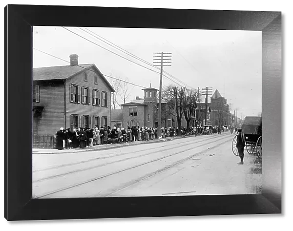 Flood Scenes, Dayton, Ohio, 1913. Creator: Harris & Ewing. Flood Scenes, Dayton, Ohio, 1913. Creator: Harris & Ewing