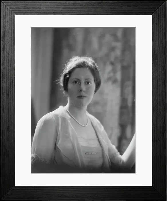 Framed Print : Miss Margaret Payson, portrait photograph, 1918 Mar. 16. Creator: Arnold Genthe Framed Print : Miss Margaret Payson, portrait photograph, 1918 Mar. 16. Creator: Arnold Genthe