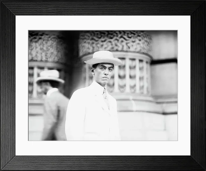 Framed Print : Democratic National Convention, Manuel Quezon, Resident Commissioner from Philippines, 1912. Creator: Harris & Ewing. Democratic National Convention, Manuel Quezon, Resident Commissioner from Philippines, 1912. Creator: Harris & Ewing Framed Print : Democratic National Convention, Manuel Quezon, Resident Commissioner from Philippines, 1912. Creator: Harris & Ewing. Democratic National Convention, Manuel Quezon, Resident Commissioner from Philippines, 1912. Creator: Harris & Ewing