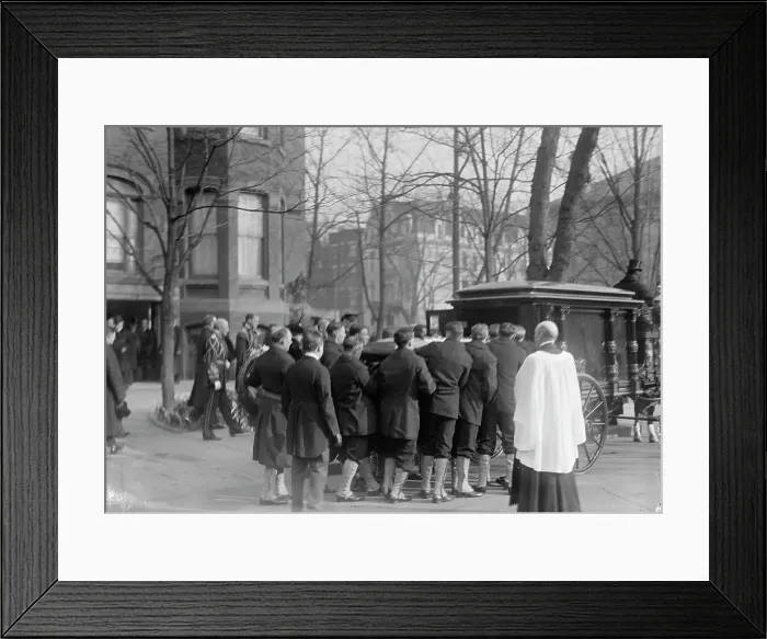 Framed Print : Funeral of Admiral George Dewey, U.S.N. 1917. Creator: Harris & Ewing. Funeral of Admiral George Dewey, U.S.N. 1917. Creator: Harris & Ewing Framed Print : Funeral of Admiral George Dewey, U.S.N. 1917. Creator: Harris & Ewing. Funeral of Admiral George Dewey, U.S.N. 1917. Creator: Harris & Ewing