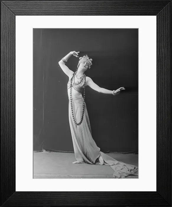 Framed Print : Mrs. Russell, 1919 Mar. 8. Creator: Arnold Genthe Framed Print : Mrs. Russell, 1919 Mar. 8. Creator: Arnold Genthe