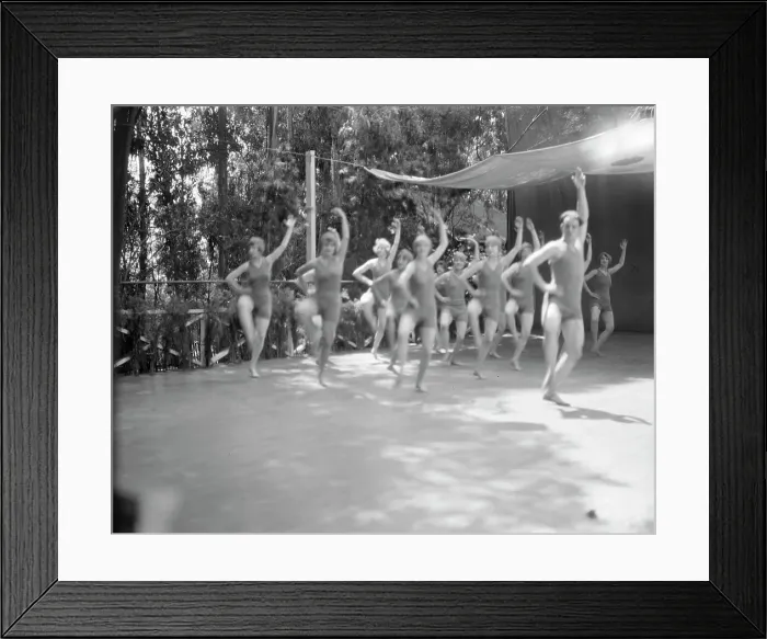 Framed Print : Ruth St. Denis dancers, between 1910 and 1935. Creator: Arnold Genthe Framed Print : Ruth St. Denis dancers, between 1910 and 1935. Creator: Arnold Genthe