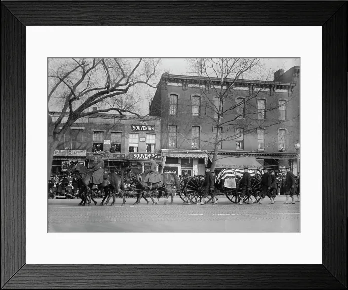 Framed Print : Admiral George Dewey, U.S.N. - Procession On Pennsylvania Avenue, 20 Jan 1917. Creator: Harris & Ewing. Admiral George Dewey, U.S.N. - Procession On Pennsylvania Avenue, 20 Jan 1917. Creator: Harris & Ewing Framed Print : Admiral George Dewey, U.S.N. - Procession On Pennsylvania Avenue, 20 Jan 1917. Creator: Harris & Ewing. Admiral George Dewey, U.S.N. - Procession On Pennsylvania Avenue, 20 Jan 1917. Creator: Harris & Ewing