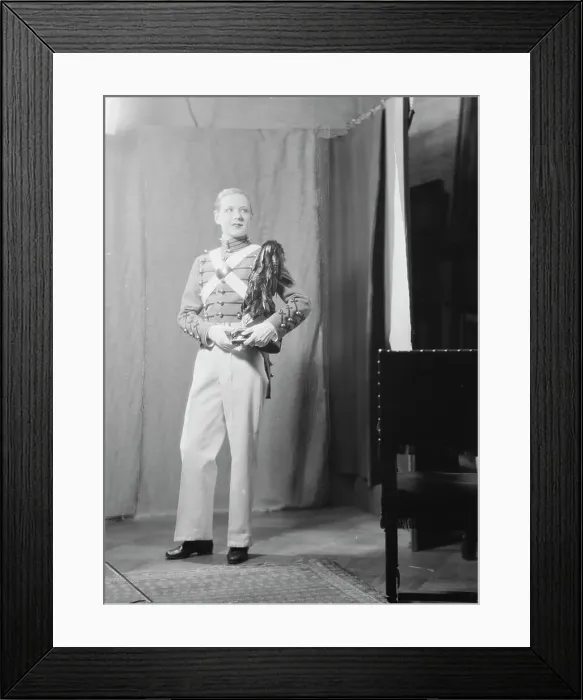 Framed Print : Miller, Marilyn, Miss, portrait photograph, 1928 May 15. Creator: Arnold Genthe Framed Print : Miller, Marilyn, Miss, portrait photograph, 1928 May 15. Creator: Arnold Genthe