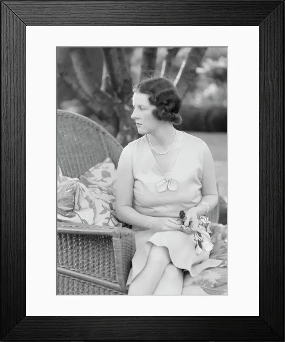 Framed Print : Moseley, F.S. Mrs. seated outdoors, 1931 June 14. Creator: Arnold Genthe Framed Print : Moseley, F.S. Mrs. seated outdoors, 1931 June 14. Creator: Arnold Genthe