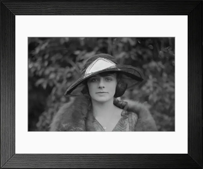 Framed Print : Sears, Marion, Miss, portrait photograph, 1921 Aug. 21. Creator: Arnold Genthe Framed Print : Sears, Marion, Miss, portrait photograph, 1921 Aug. 21. Creator: Arnold Genthe