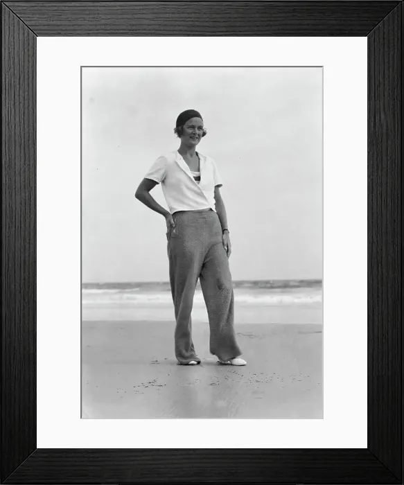 Framed Print : Sexton, Mrs. at the beach, 1932 July 10. Creator: Arnold Genthe Framed Print : Sexton, Mrs. at the beach, 1932 July 10. Creator: Arnold Genthe