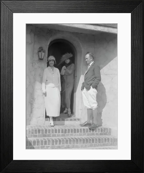 Framed Print : Slater, Mrs. and friends on the steps of a house in Long Beach, 1924 July. Creator: Arnold Genthe Framed Print : Slater, Mrs. and friends on the steps of a house in Long Beach, 1924 July. Creator: Arnold Genthe